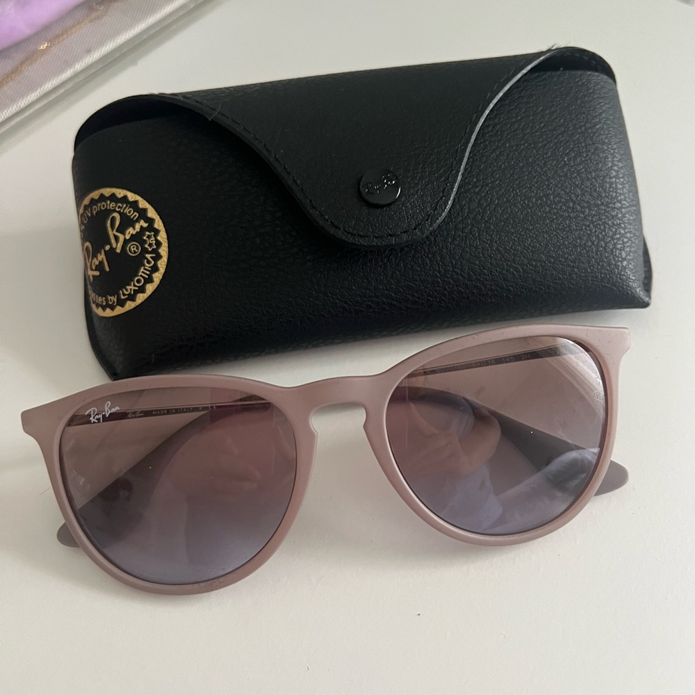 Ray-Ban ERIKA classic Women's Sunglasses